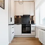Center Maneezi Apartment